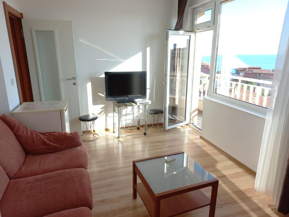 Guest House Rona - Free Parking And Sea View Sveti Vlas Eksteriør bilde