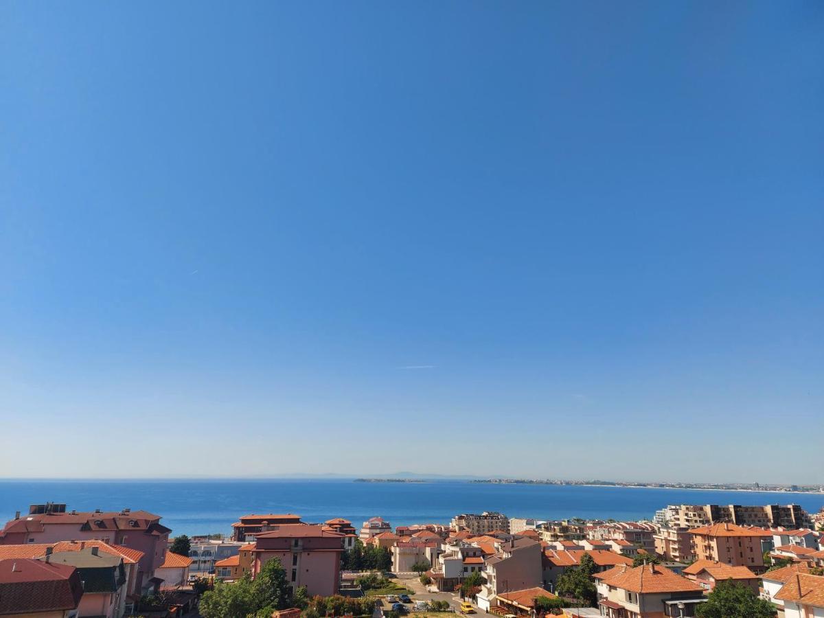 Guest House Rona - Free Parking And Sea View Sveti Vlas Eksteriør bilde